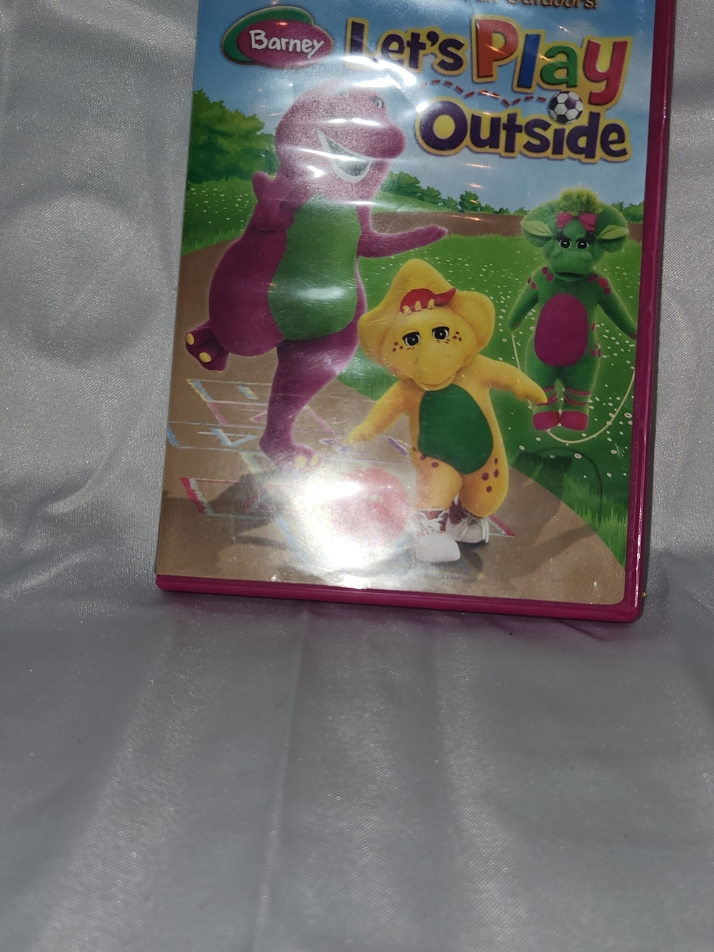 Barneys New York Kids Play DVD - Pink, Green, Yellow